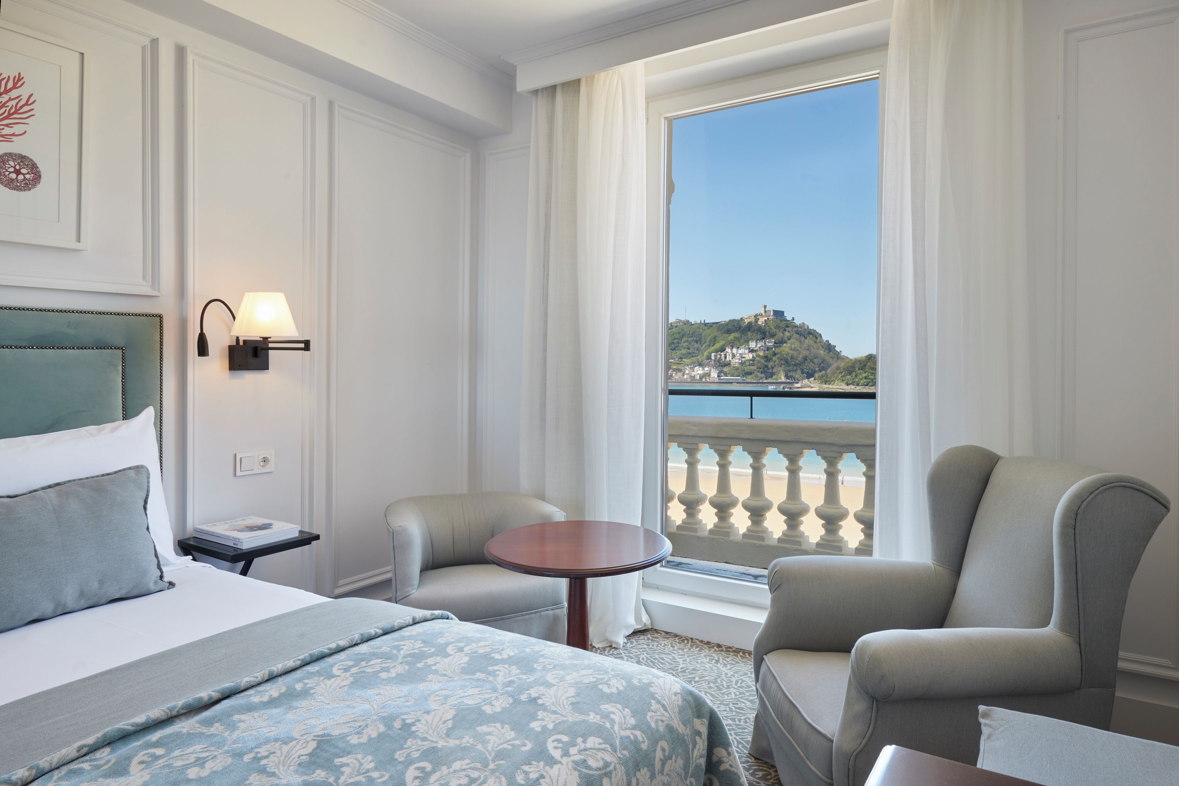 double room, balcony, sea view (petit) | 1 bedroom, premium bedding, select comfort beds, minibar