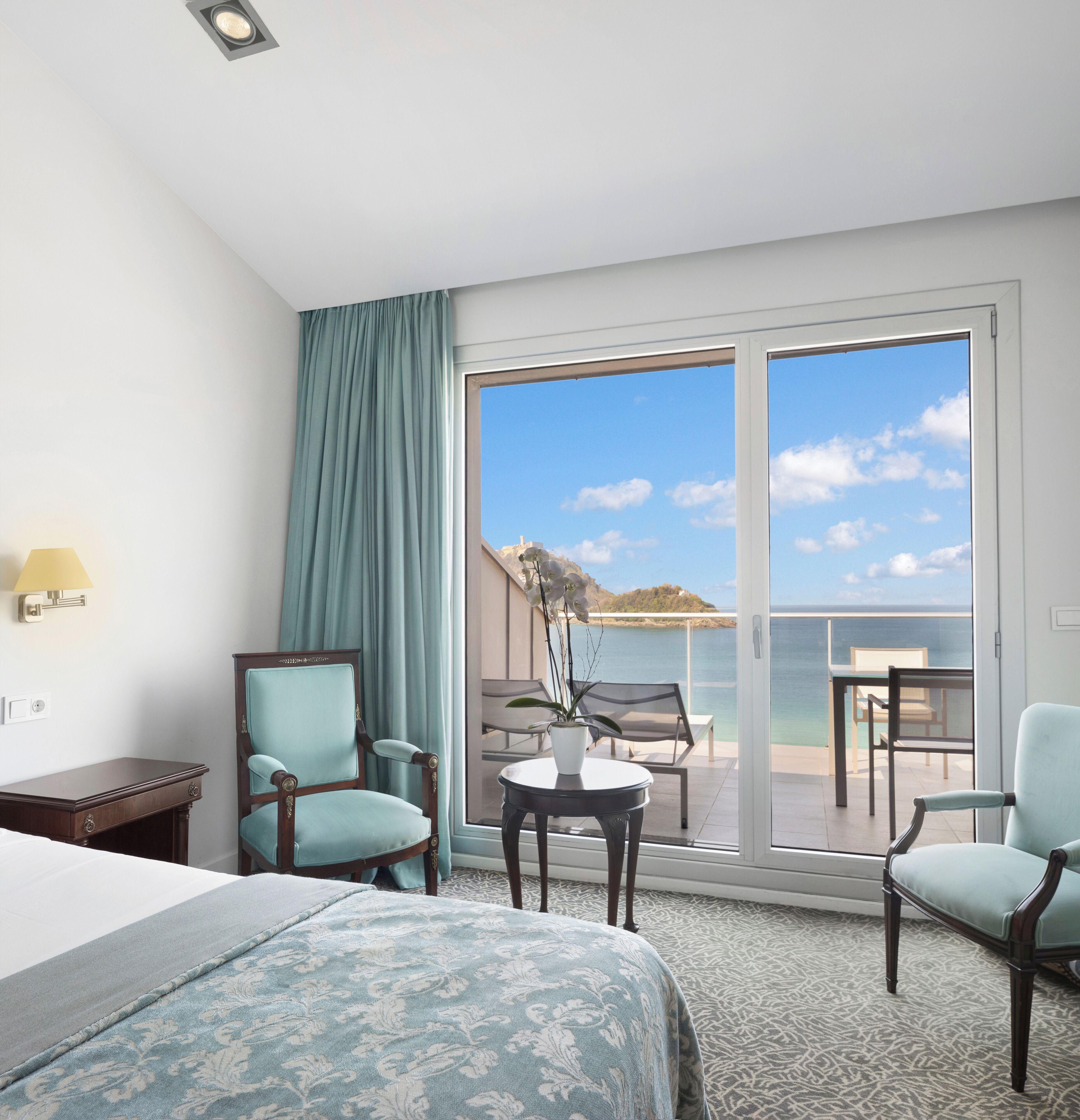 penthouse, terrace, sea view | 1 bedroom, premium bedding, select comfort beds, minibar