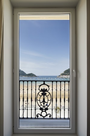 Double Room, Balcony, Sea View (Petit) | Beach/ocean view