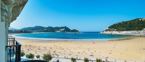 Am Strand, Strandtücher