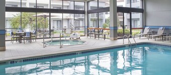 Courtyard by Marriott Detroit Troy