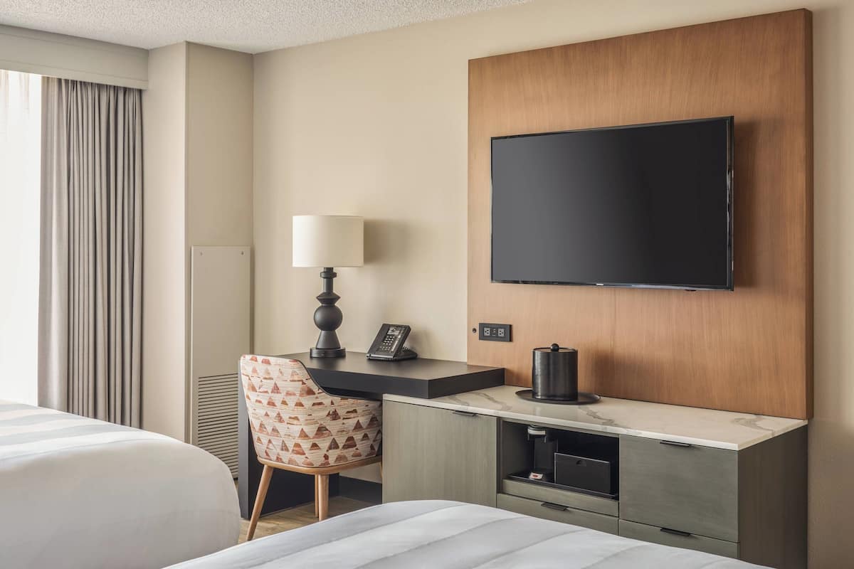 Premium bedding, in-room safe, desk, blackout curtains