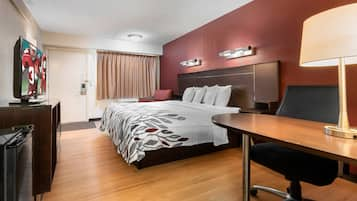 Superior Room, 1 King Bed, Non Smoking | Desk, iron/ironing board, free WiFi, bed sheets