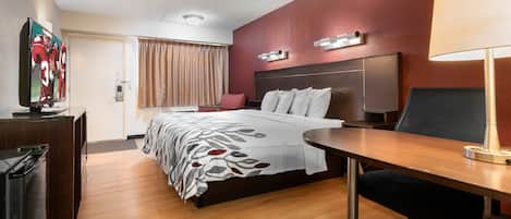 Habitación superior, 1 cama King size, para no fumadores | Escritorio, tabla de planchar con plancha, wifi gratis y ropa de cama