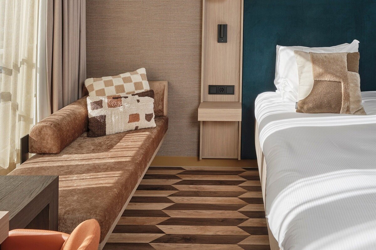 Standard Double Room | Premium bedding, down comforters, in-room safe, desk