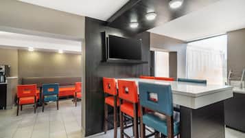 Free daily full breakfast