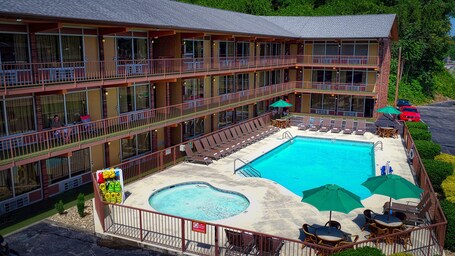 Wild Bear Inn - Image 31