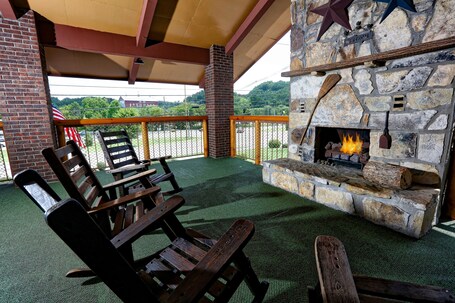Wild Bear Inn - Image 14