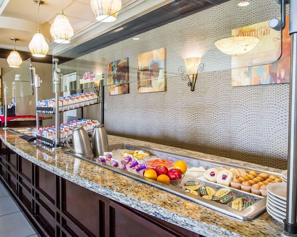 Free daily buffet breakfast - Quality Inn Deming (Deming)