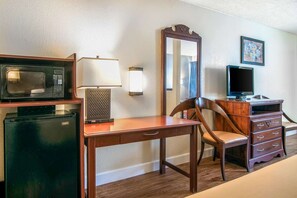 Desk, iron/ironing board, free WiFi, bed sheets