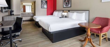 4 bedrooms, premium bedding, Tempur-Pedic beds, in-room safe