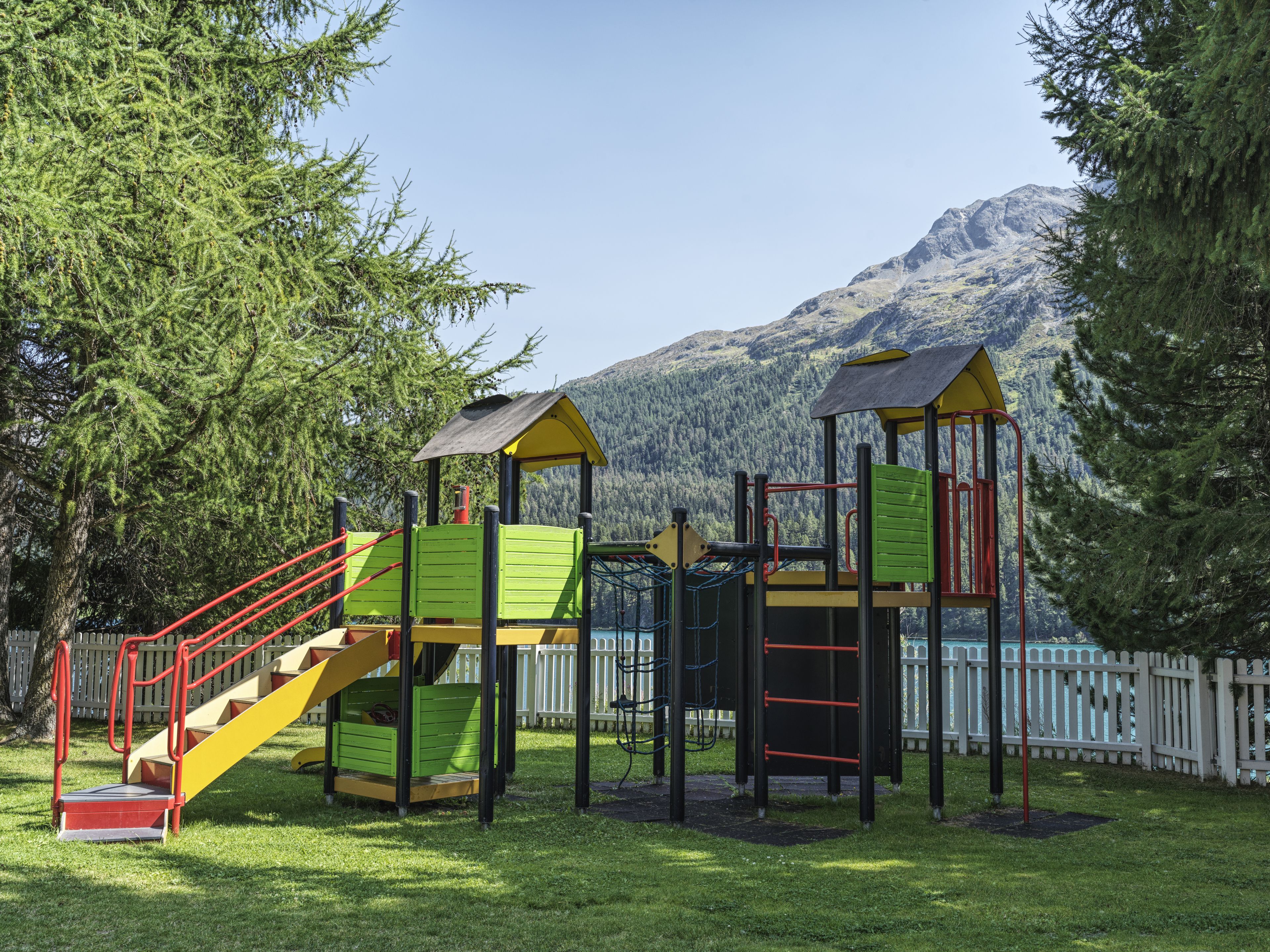 children’s play area – outdoor