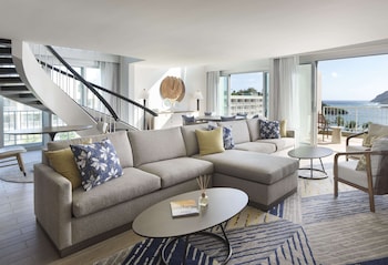 Presidential Suite, 1 King Bed with Sofa bed (One Bedroom) | 1 bedroom, Egyptian cotton sheets, premium bedding, pillowtop beds at The Royal Sonesta Kauai Resort Lihue