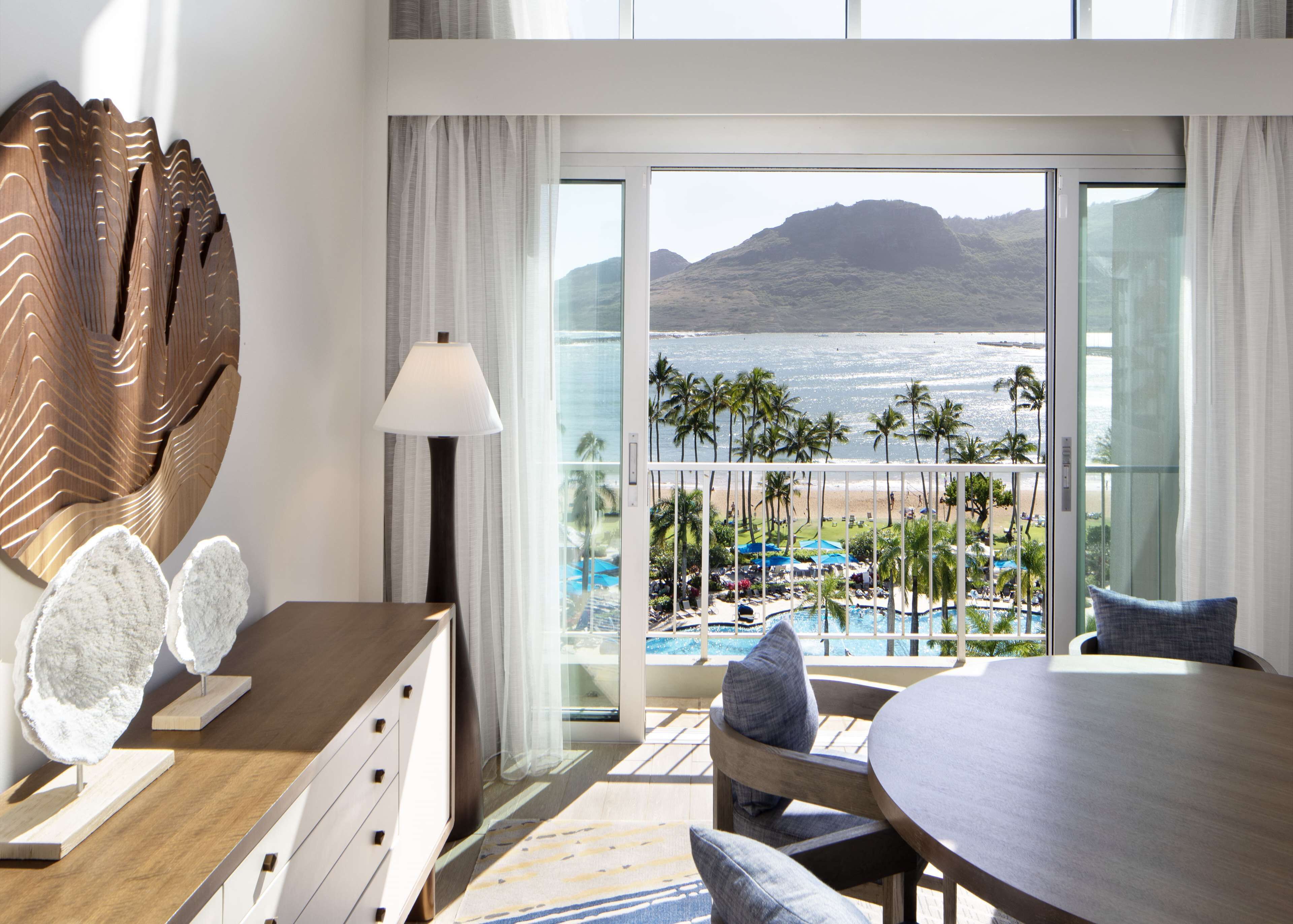 presidential suite, 1 bedroom, oceanfront (1 king + sofa bed) | egyptian cotton sheets, premium bedding, pillow-top beds, in-room safe