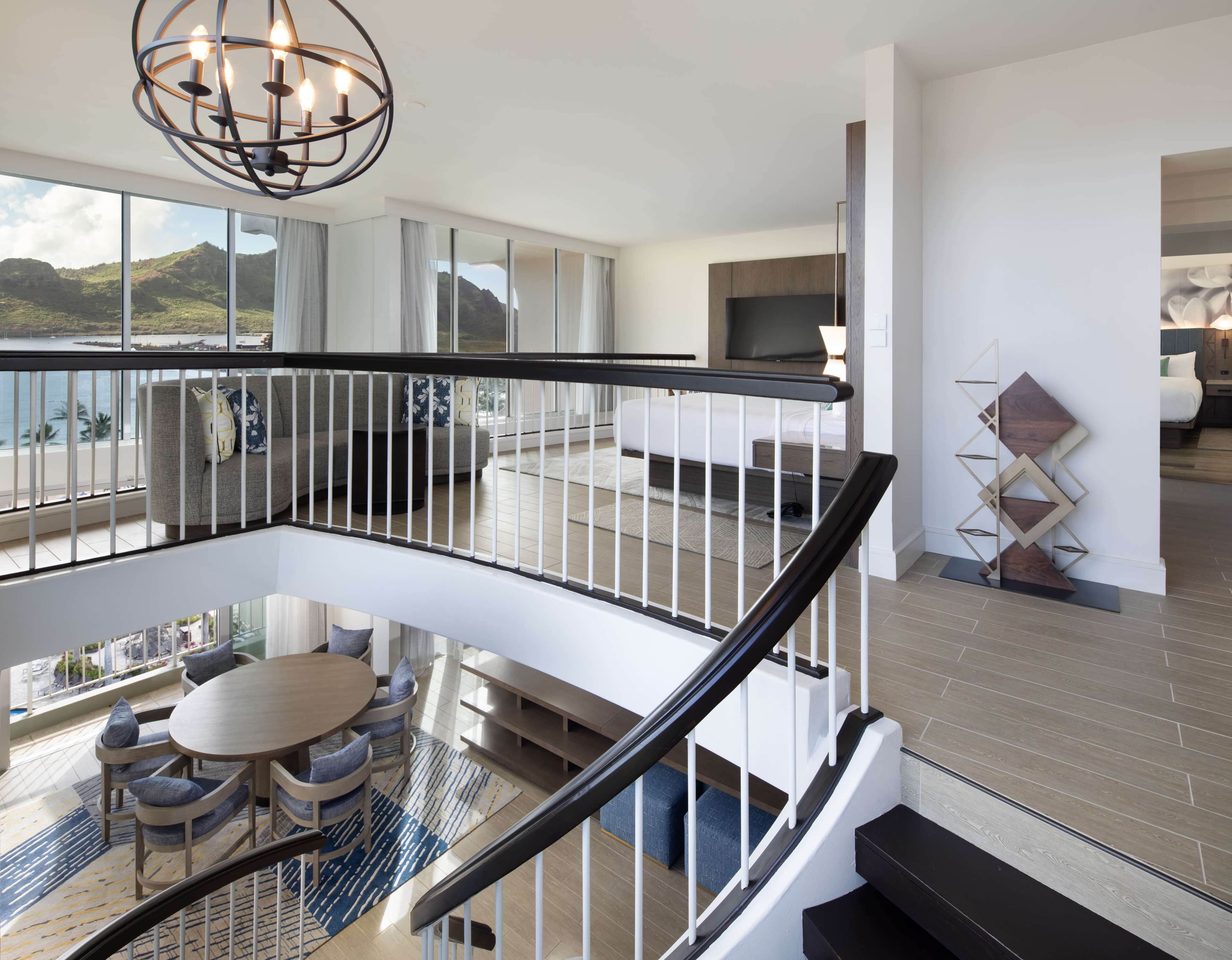 presidential suite, 1 bedroom, oceanfront (1 king + sofa bed) | egyptian cotton sheets, premium bedding, pillow-top beds, in-room safe