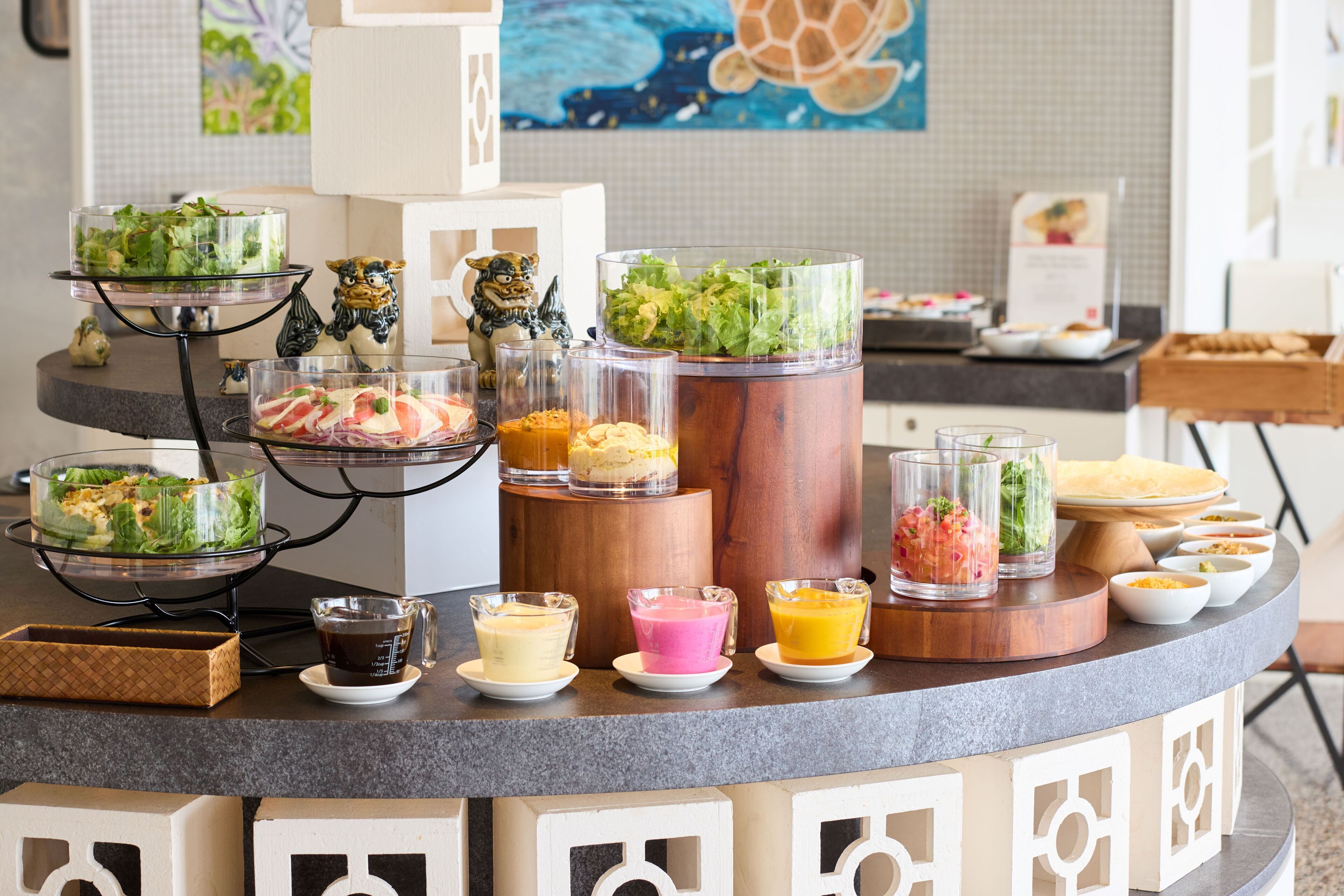 Se ofrece un desayuno bufé (1800 JPY por persona)