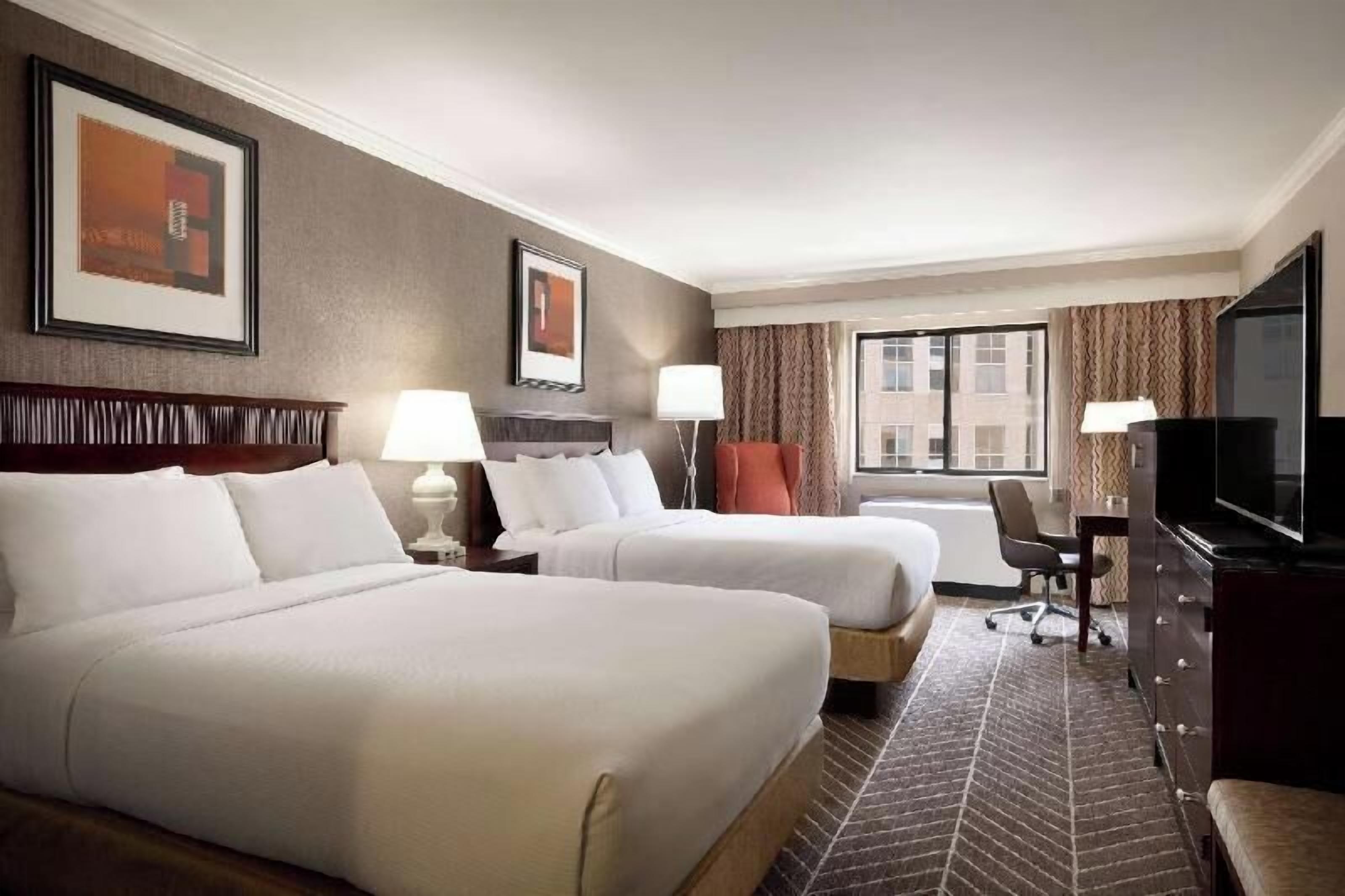 Hypo-allergenic bedding, in-room safe, desk, laptop workspace