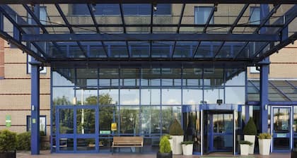 Holiday Inn London Brent Cross by IHG