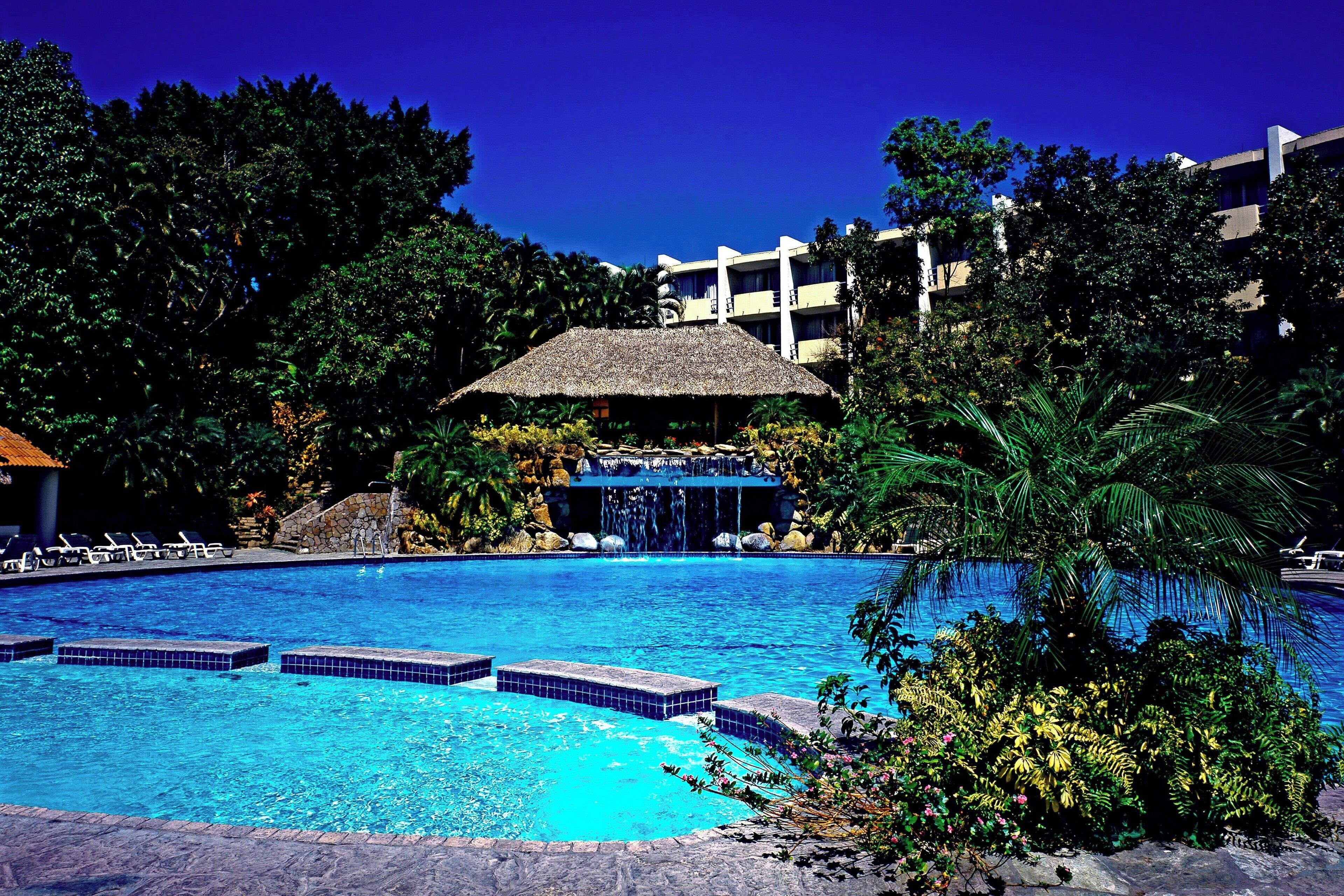 outdoor pool, pool umbrellas