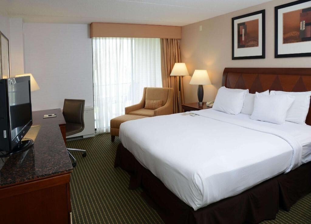 Premium bedding, down comforters, pillowtop beds, in-room safe