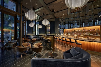 3 bars/lounges, cocktail bar at Sheraton Denver Downtown Hotel