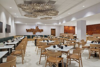 Sheraton Denver Downtown Hotel