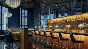 3 Bars/Lounges, Cocktailbar