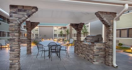 Wyndham Garden Fort Wayne