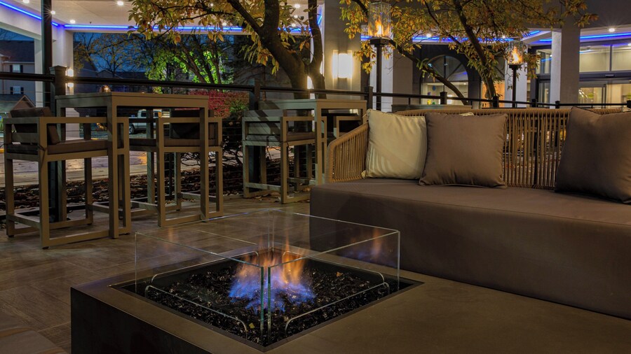 Sheraton Suites Columbus Worthington