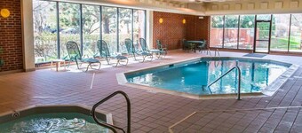 Quality Inn Schaumburg - Chicago near the Mall