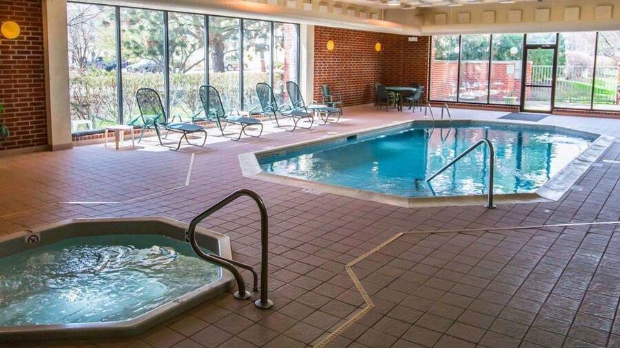 Quality Inn Schaumburg - Chicago near the Mall