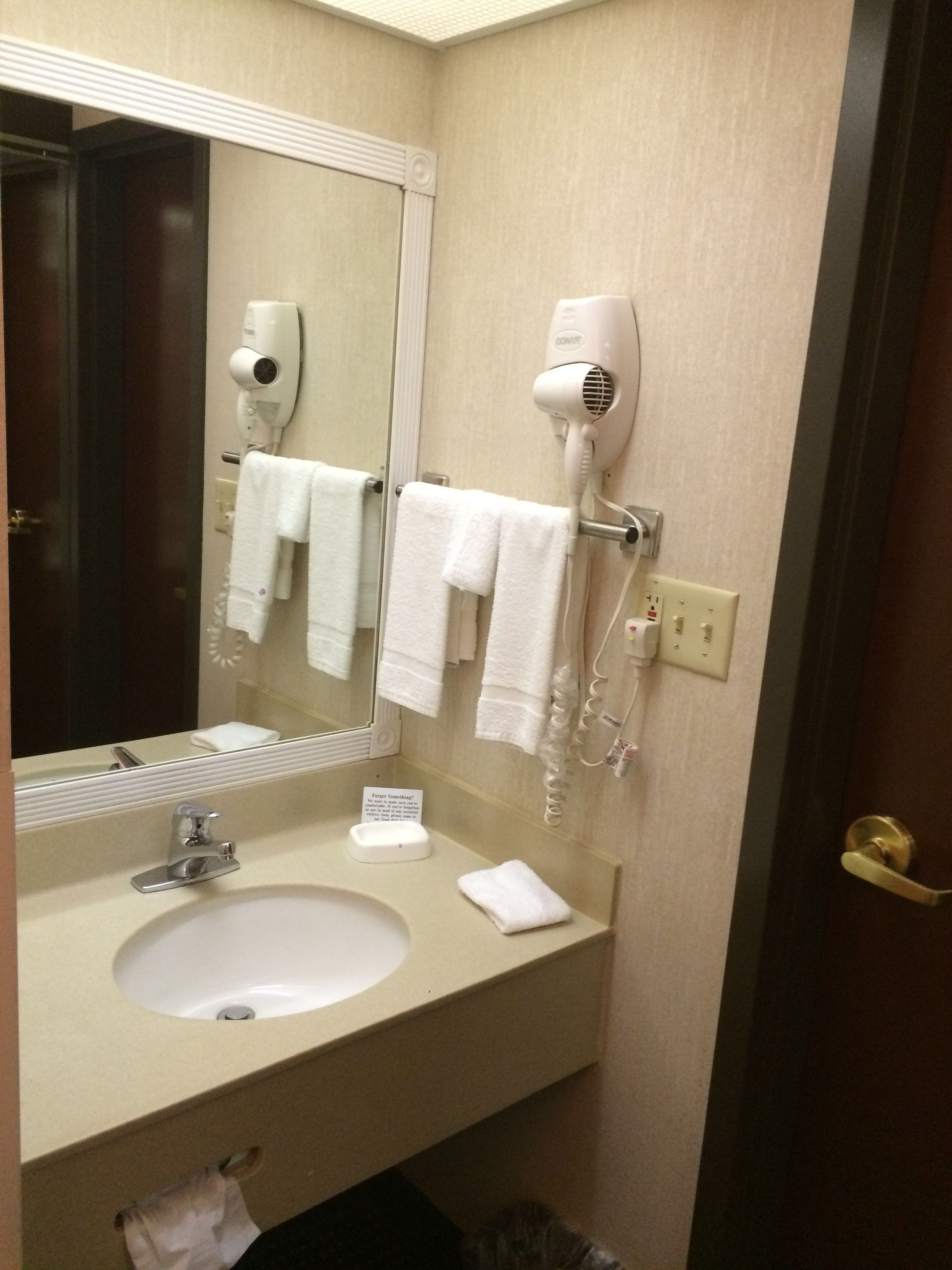 combined shower/bathtub, free toiletries, hair dryer, towels