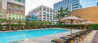 Holiday Inn Bangkok Silom by IHG