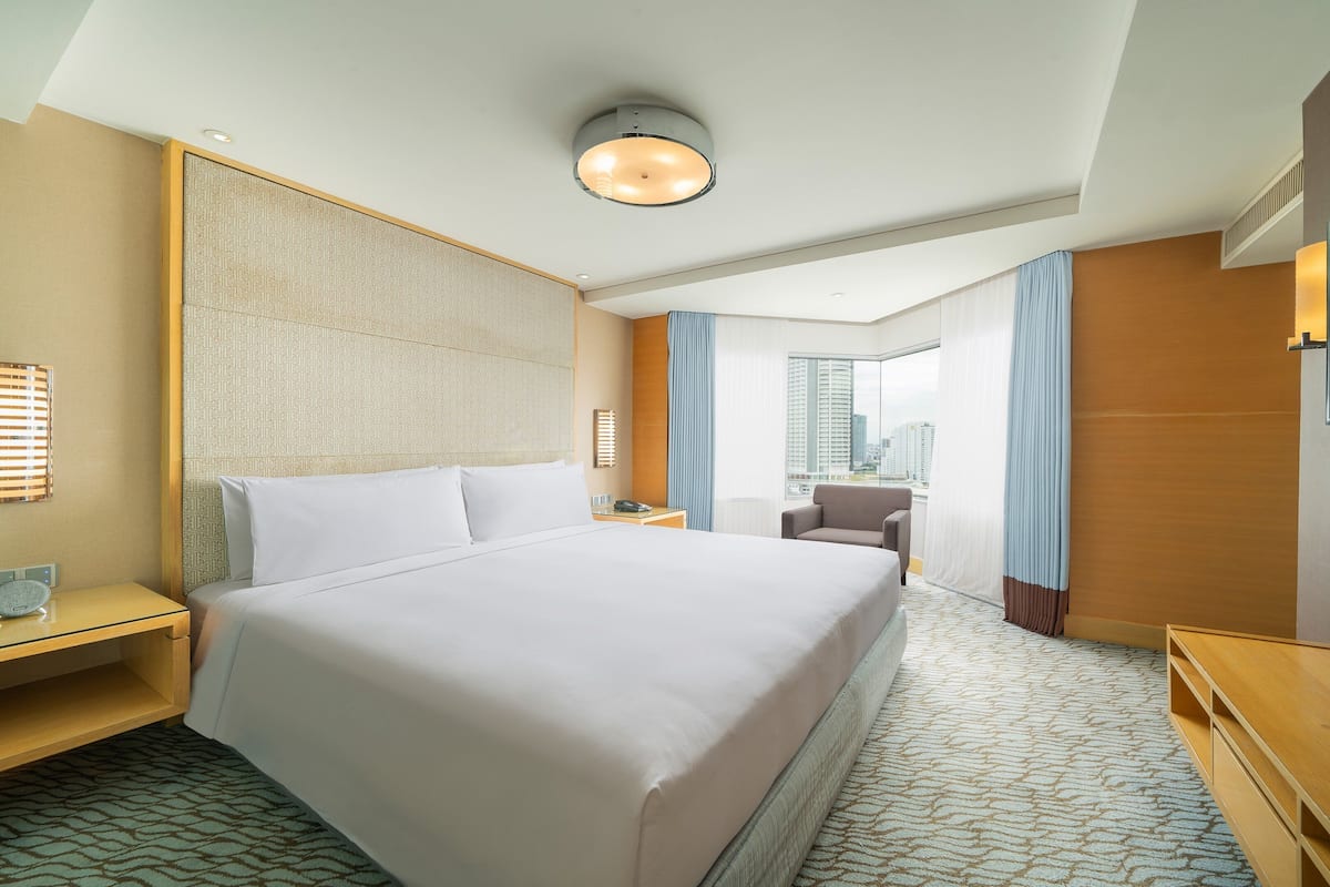 Premium bedding, minibar, in-room safe, individually furnished