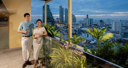 Holiday Inn Bangkok Silom by IHG