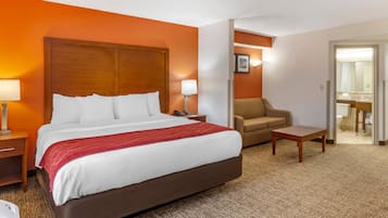 Deluxe Suite, 1 King Bed, Non Smoking | Premium bedding, down comforters, desk, laptop workspace