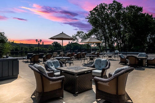 Radisson Hotel Grand Rapids Riverfront