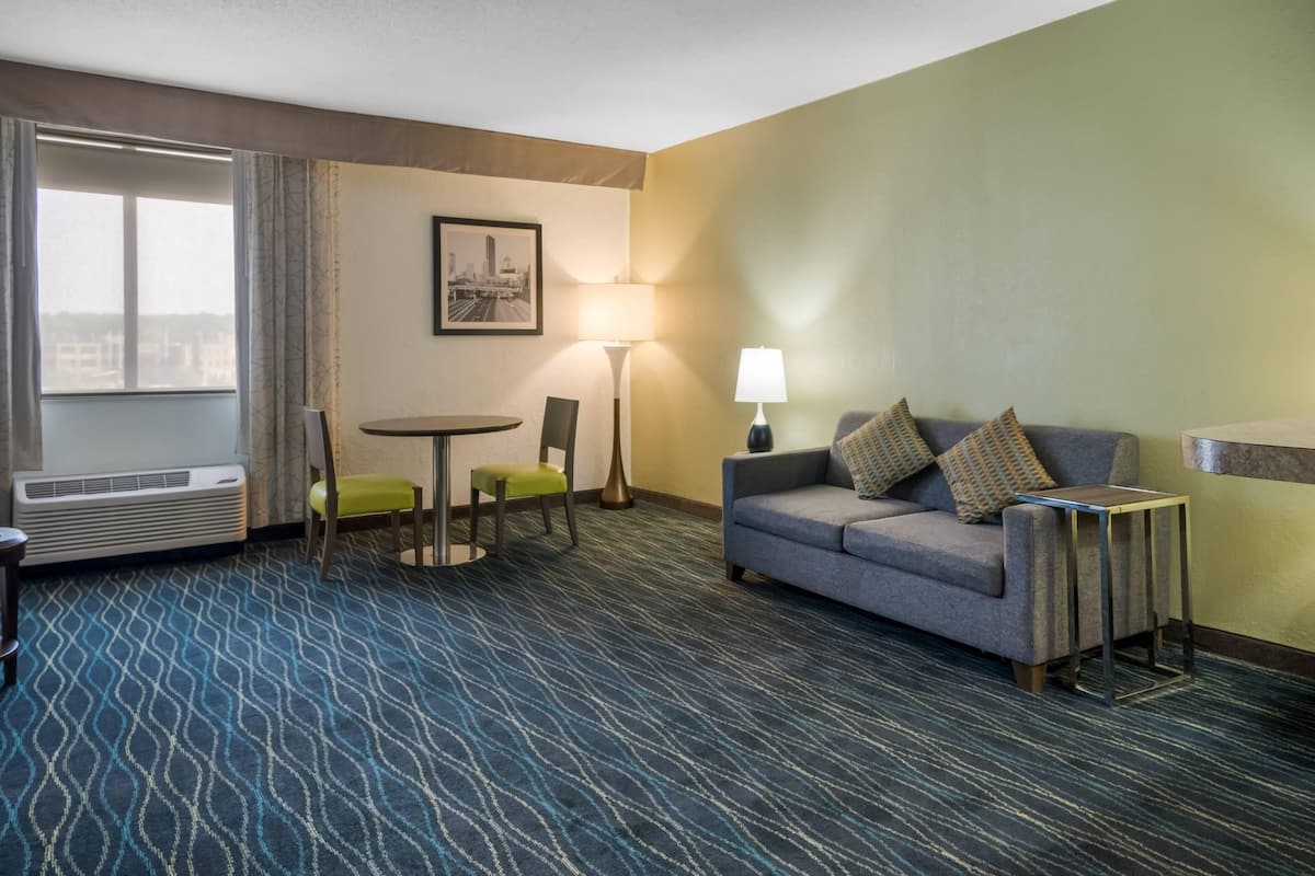 Suite, 1 King Bed, Non Smoking | Premium bedding, down comforters, desk, blackout drapes