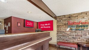 Reception - Red Roof Inn Danville, PA (Danville)