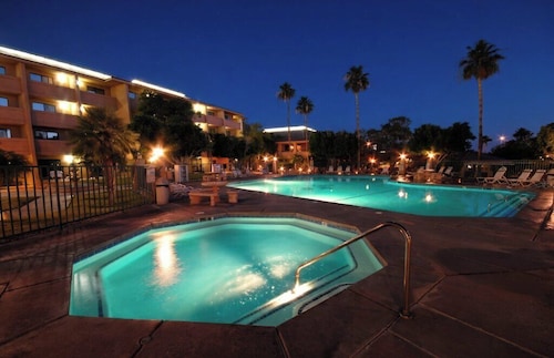 Yuma Inn & Suites