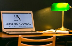 Business center - Hôtel de Neuville (Paris)