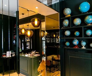 Lobby - Hôtel de Neuville (Paris)