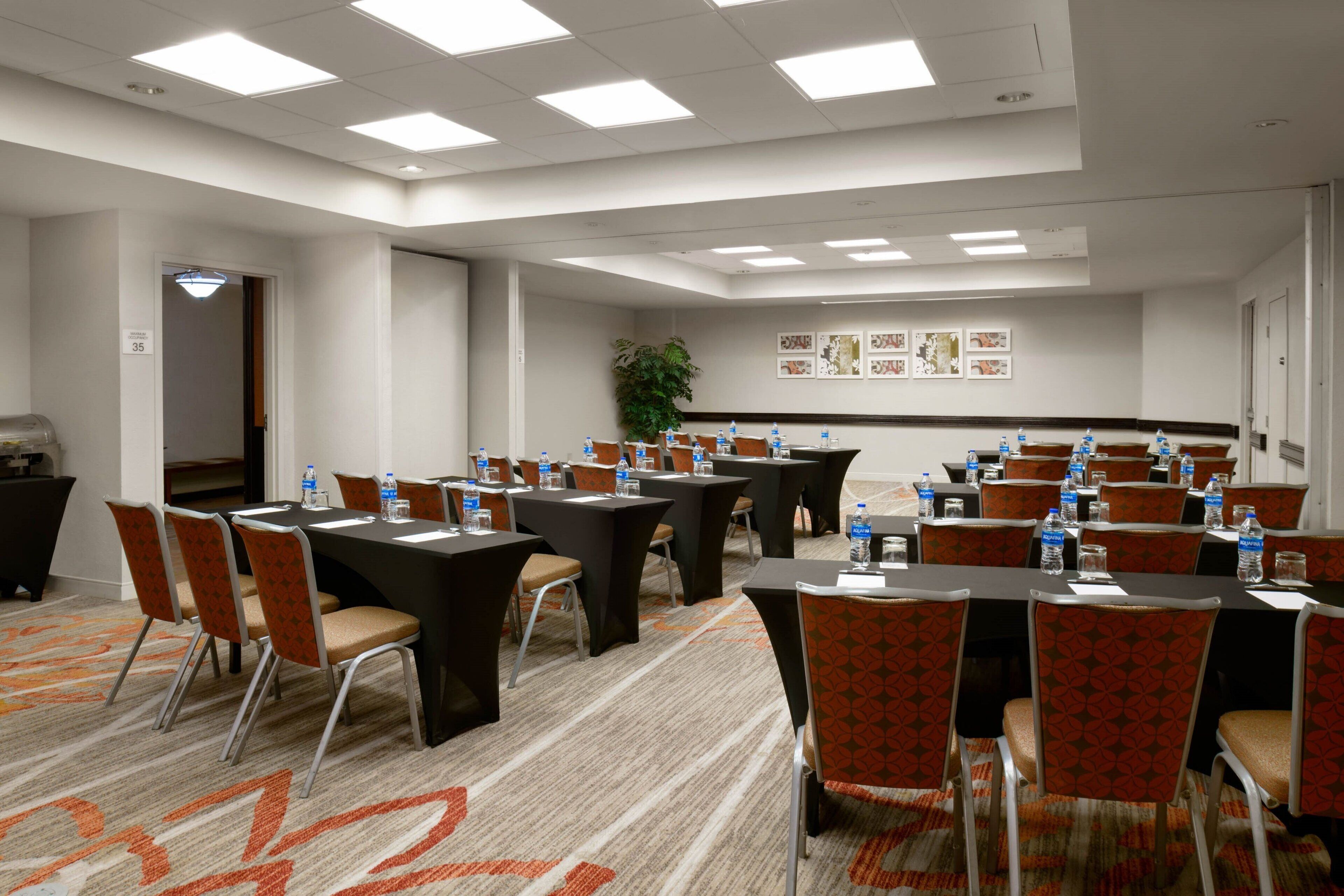 Photo - Sheraton Suites Orlando Airport