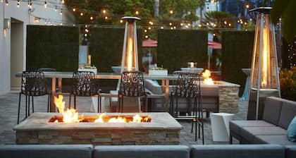 Embassy Suites by Hilton San Diego La Jolla