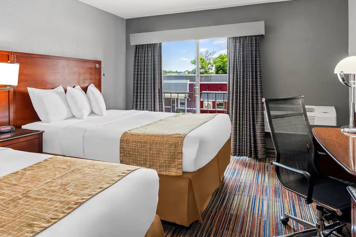 In-room safe, desk, laptop workspace, blackout curtains
