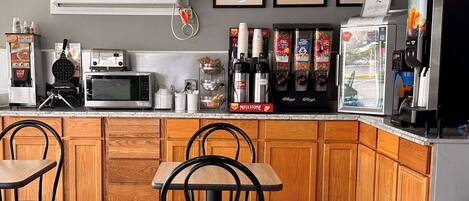 Free daily continental breakfast