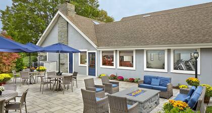 New Haven Village Suites