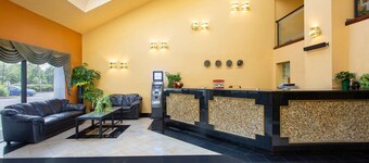 Days Inn by Wyndham Hillsborough