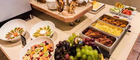 Daily buffet breakfast (EUR 12.5 per person)