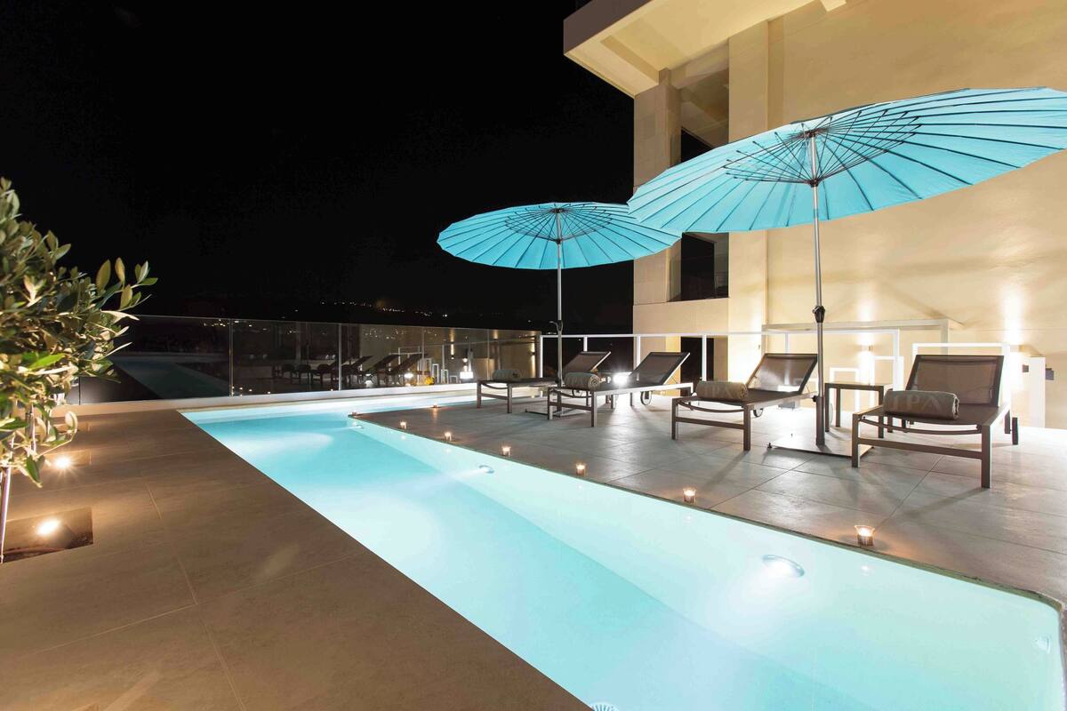 Oasis Suite Private Pool | Terrace/patio